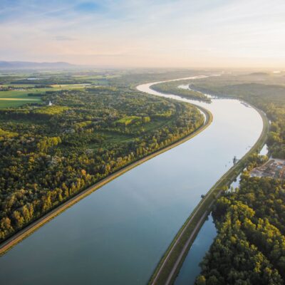 Organisation einer Reihe von Konferenzen zum grenzüberschreitenden Raum am Rhein zwischen Kehl und Straßburg