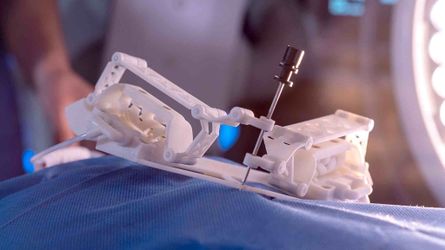Intelligente 3D-gedruckte interaktive Roboter zur interventionellen Radiologie und Chirurgie