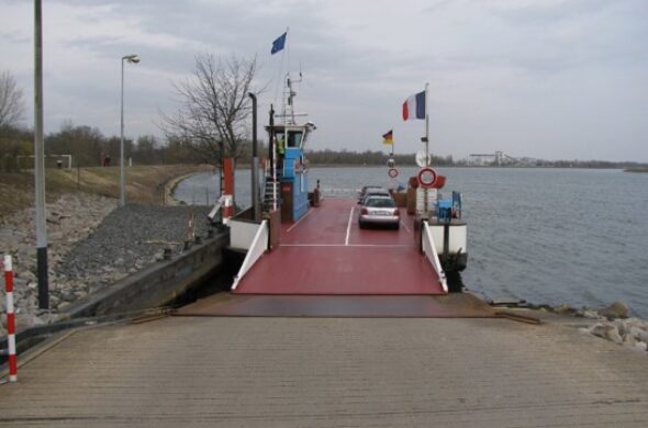 Technische Studien zur umweltfreundlichen Umrüstung der beiden Rheinfähren „Drusus“ und „Rhénanus“